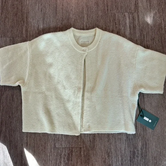 NWT Daily Drills Single Button Sweater - Picture 3 of 8